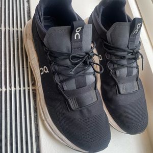 ON Running - Cloudnova - Phantom / White - Size 11.5 - Good Condition